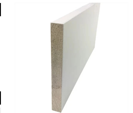 Tauler d'empaquetat preparat blanc Primed.png White Primed Surfaced Trim Board.png