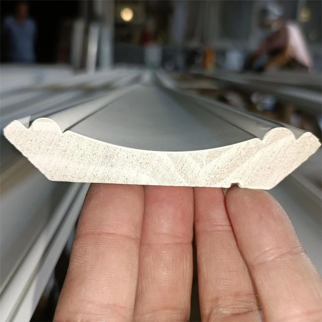 First Tier White Primed Wooden Crown Mouldings For Ceiling